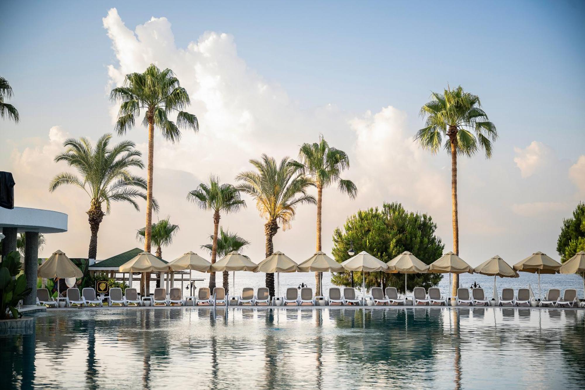 Oz Hotels Incekum Beach Алания Экстерьер фото